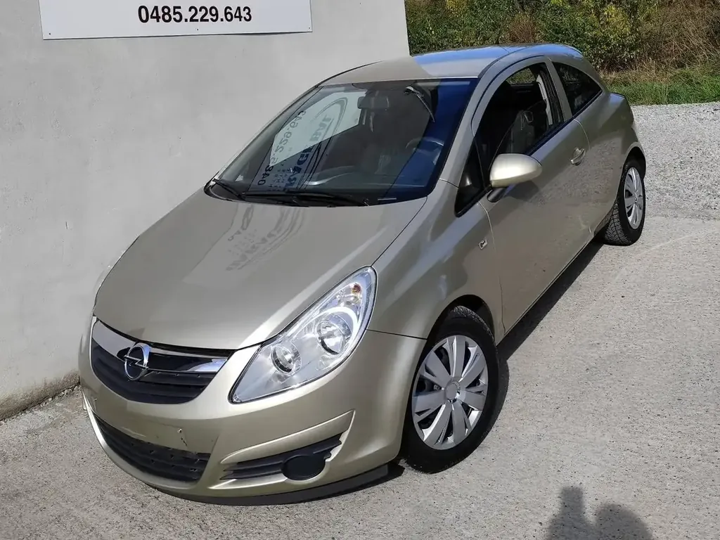 Opel Corsa 1.2i Cosmo 80 ch Essence — Garage Bal La Louvière